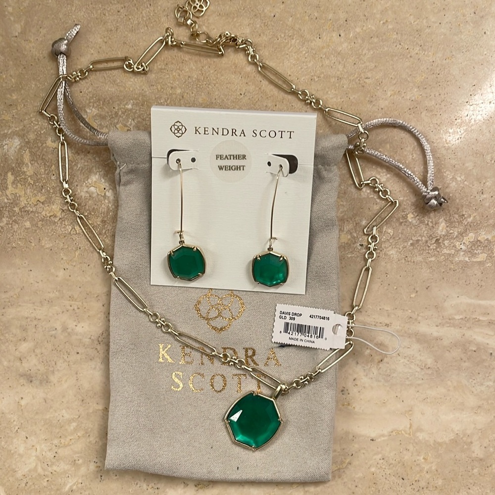 Kendra Scott emerald Davis earring and necklace set